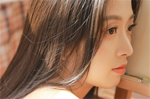 上海花千坊：Global Competitiveness Analysis of Shanghai's Clothing Industry